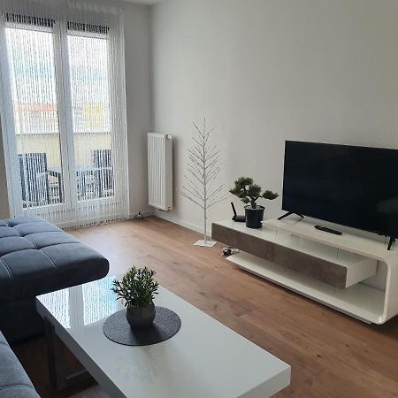 Smarte Dachgeschosswohnung Mit 2 Terrassen Direkt Am Hauptbahnhof Bécs Kültér fotó