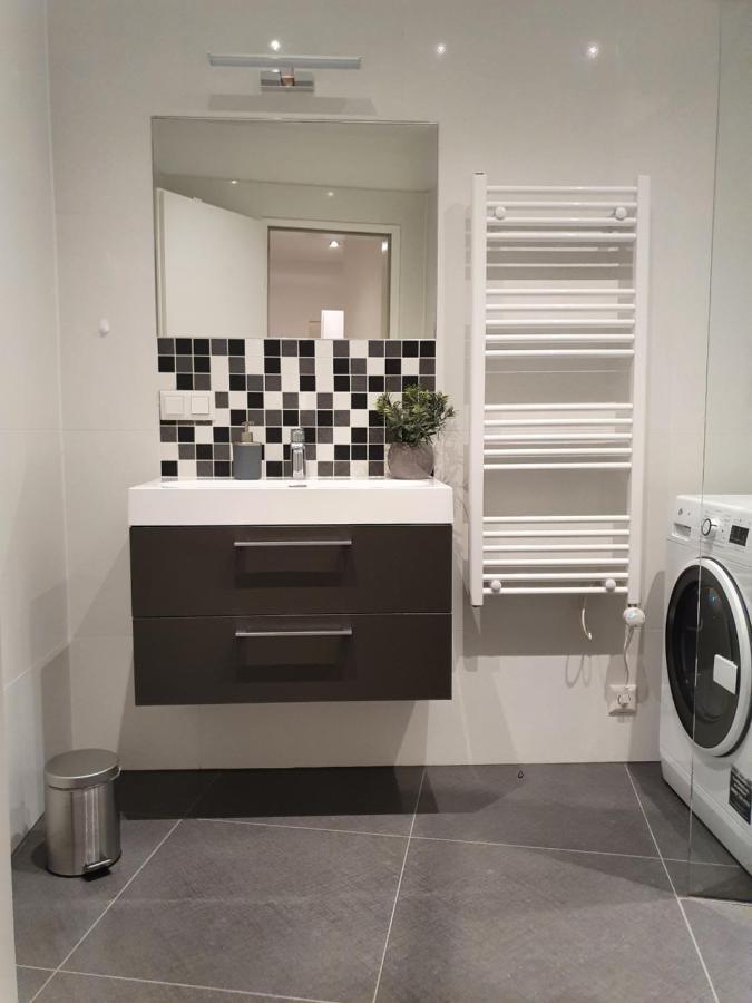 Smarte Dachgeschosswohnung Mit 2 Terrassen Direkt Am Hauptbahnhof Bécs Kültér fotó